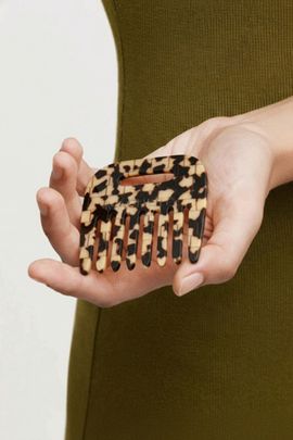 MACHETE MACHETE No. 4 Comb in Blonde Tortoise at Urban Outfitters
