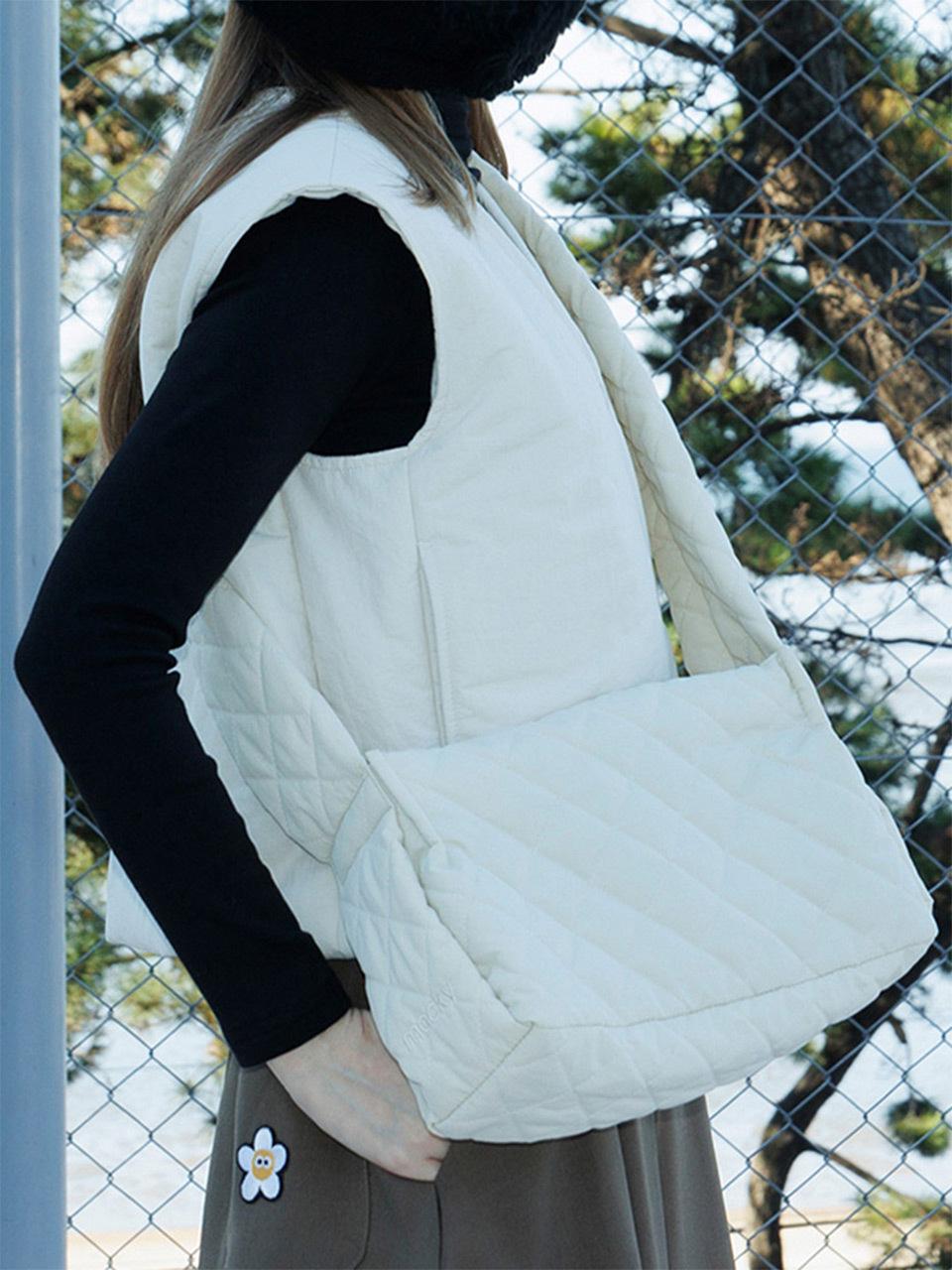 macky Field Tote Cross Bag [Ivory]