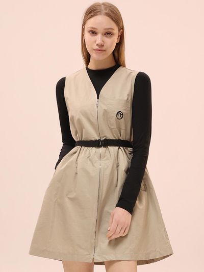 macky Hole-in V-belt Mini Dress [Beige]