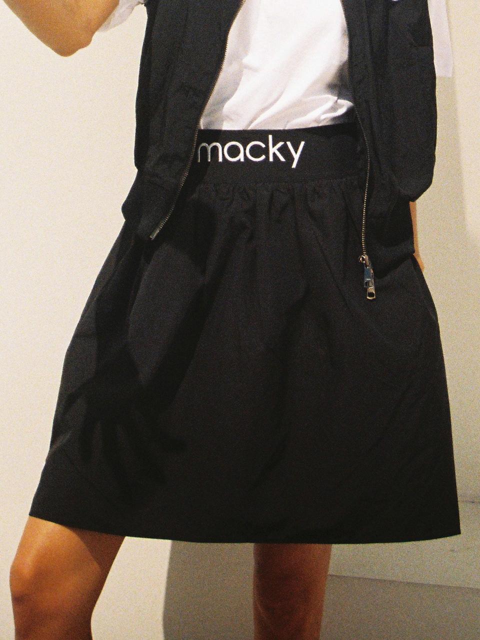 macky Unbalance Balloon Skirt [Black]