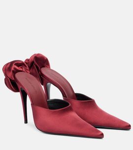 Magda Butrym Magda Butrym Floral-appliqué satin pumps