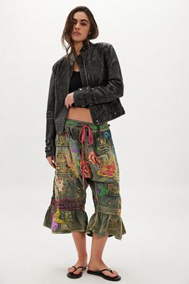 Magnolia Pearl Magnolia Pearl Embroidered Cropped Jeans