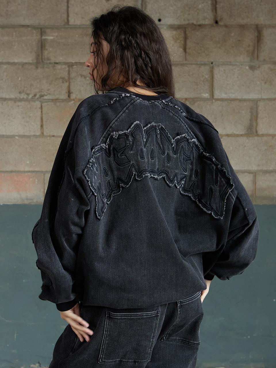 MAGOODGAN Akalit Fleece-Lined Big Logo Applique Overfit Denim Sweatshirt (3325A) [Black]