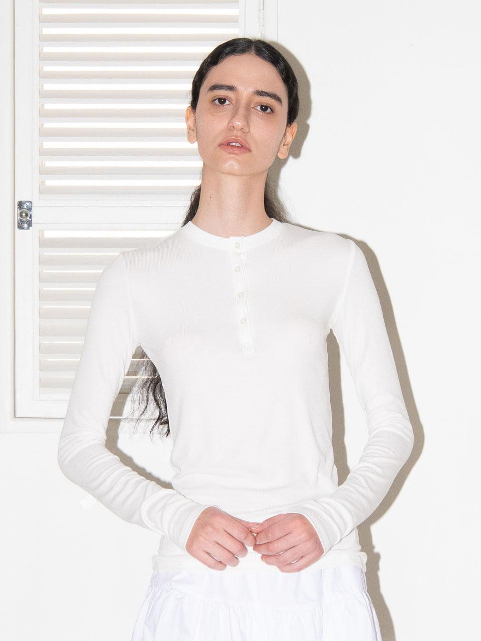 mais HENRY NECK LONG SLEEVE T-SHIRT / WHITE