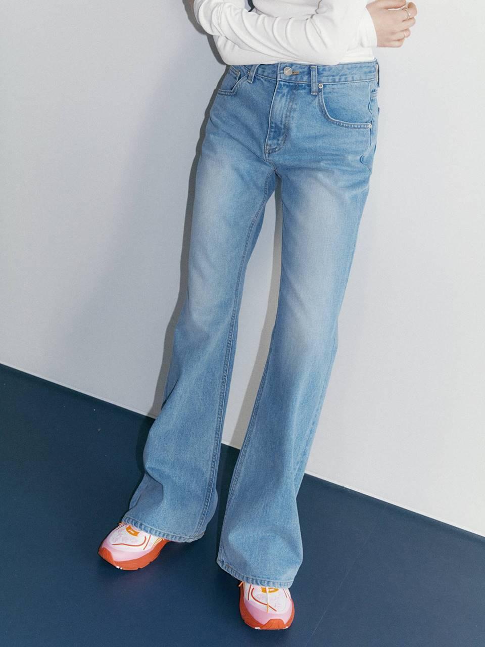 mais Slim Boots Cut Denim Pants_Light Blue