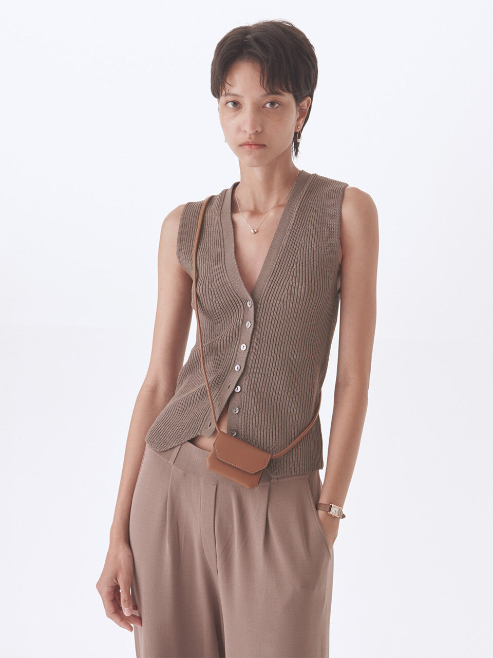 MAISON246 KOE WALLET BAG - TAN