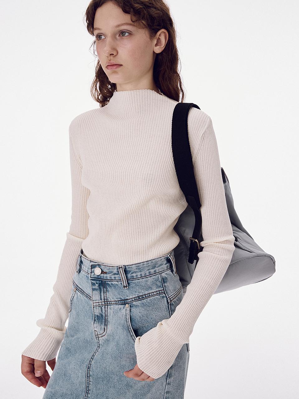 MAISONMARAIS High Neck Slim Sweater