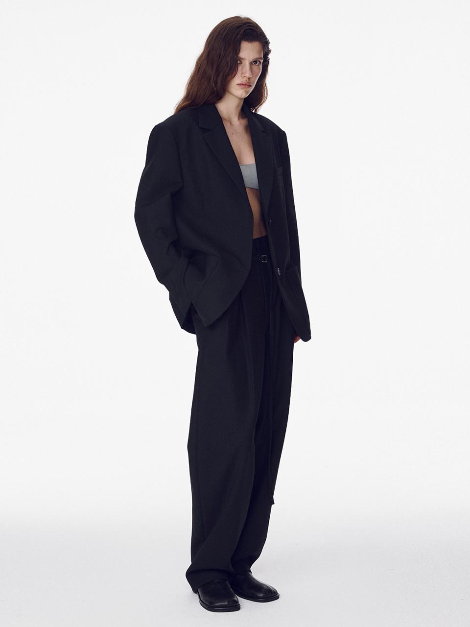 MAISONMARAIS Pleated Belted Slacks - Black