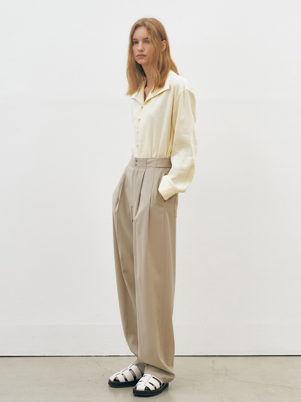 MAISONMARAIS Snap Wool Slacks_Sand