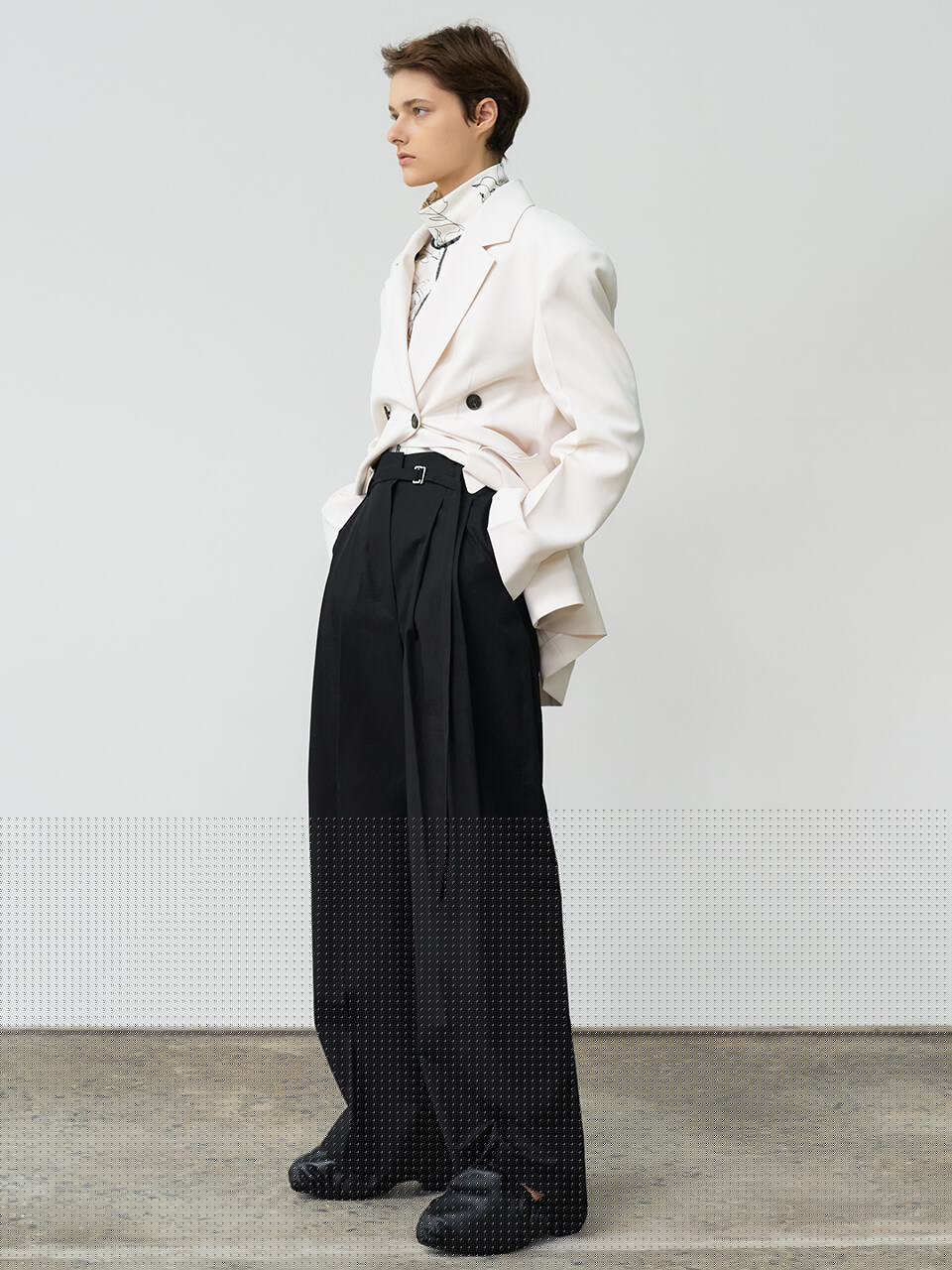 MAISONMARAIS Two Tuck Slacks _ Black