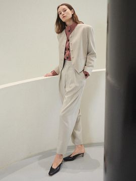 MAISONMARAIS Wool Side Buckle Trouser_Stone