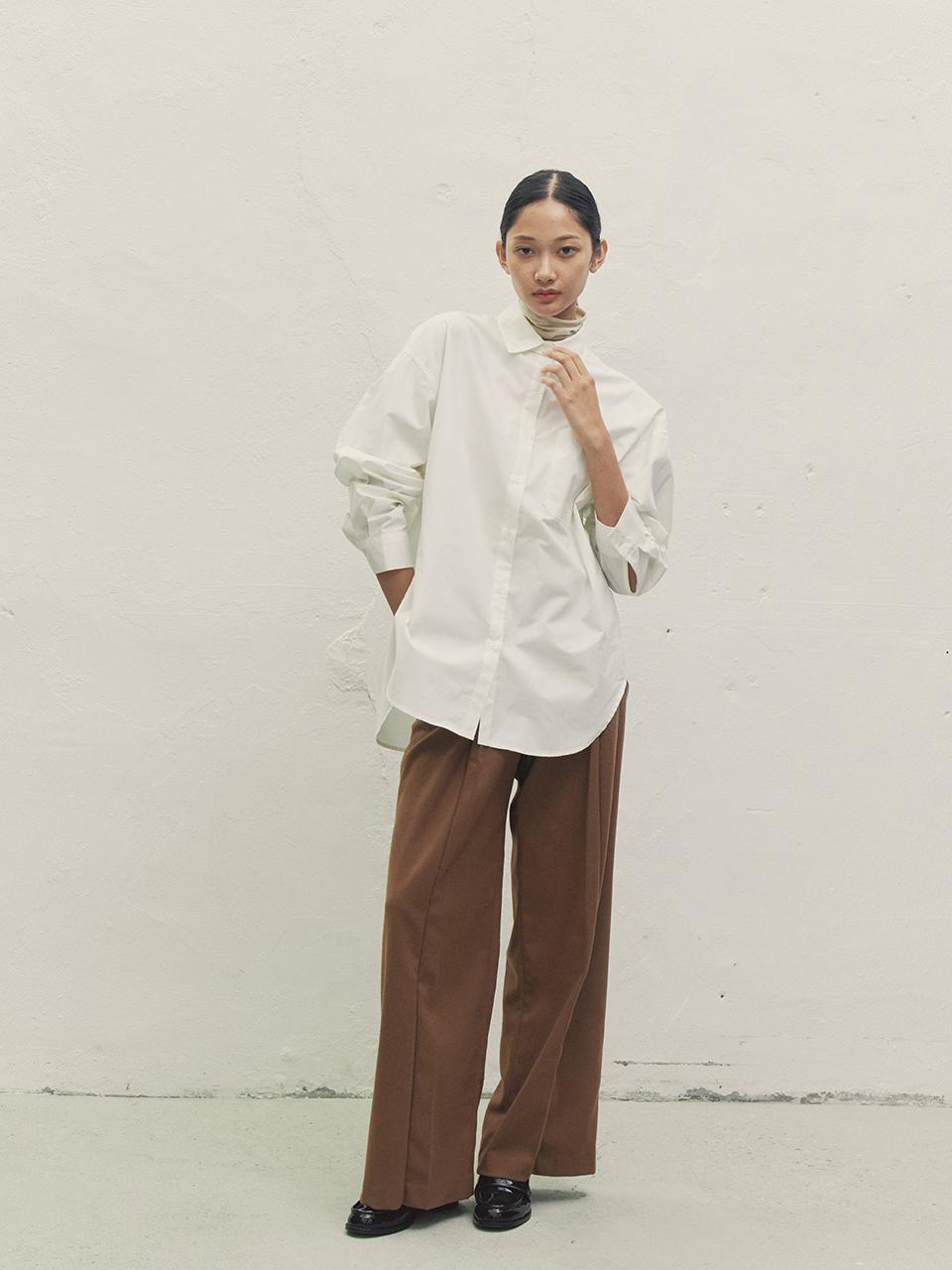 MAKE A TOAST BASIC OVERSIZED FIT LOGO SHIRT MBDFTO008IV