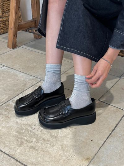 MakMade Clam Stud Platform Loafer_Black