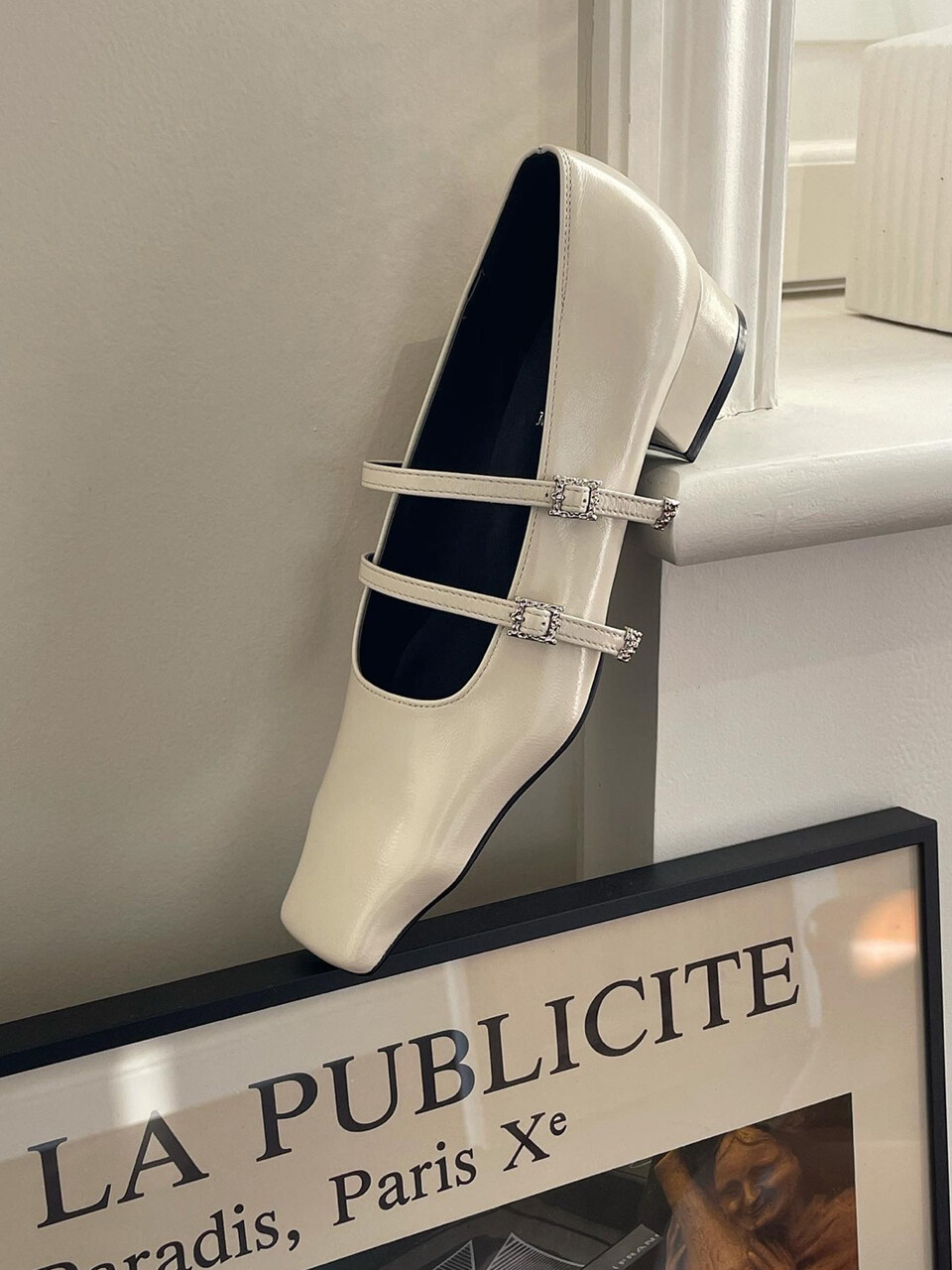 MakMade Didorphin Two Strap Flats
