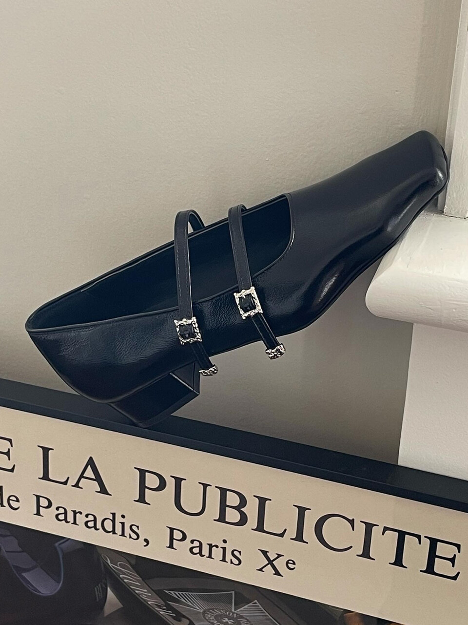 MakMade Didorphin Two Strap Flats_Black