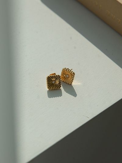 ma.mo Moissanite Flower Earrings
