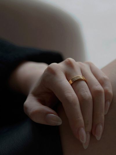 ma.mo Ridge Band Ring