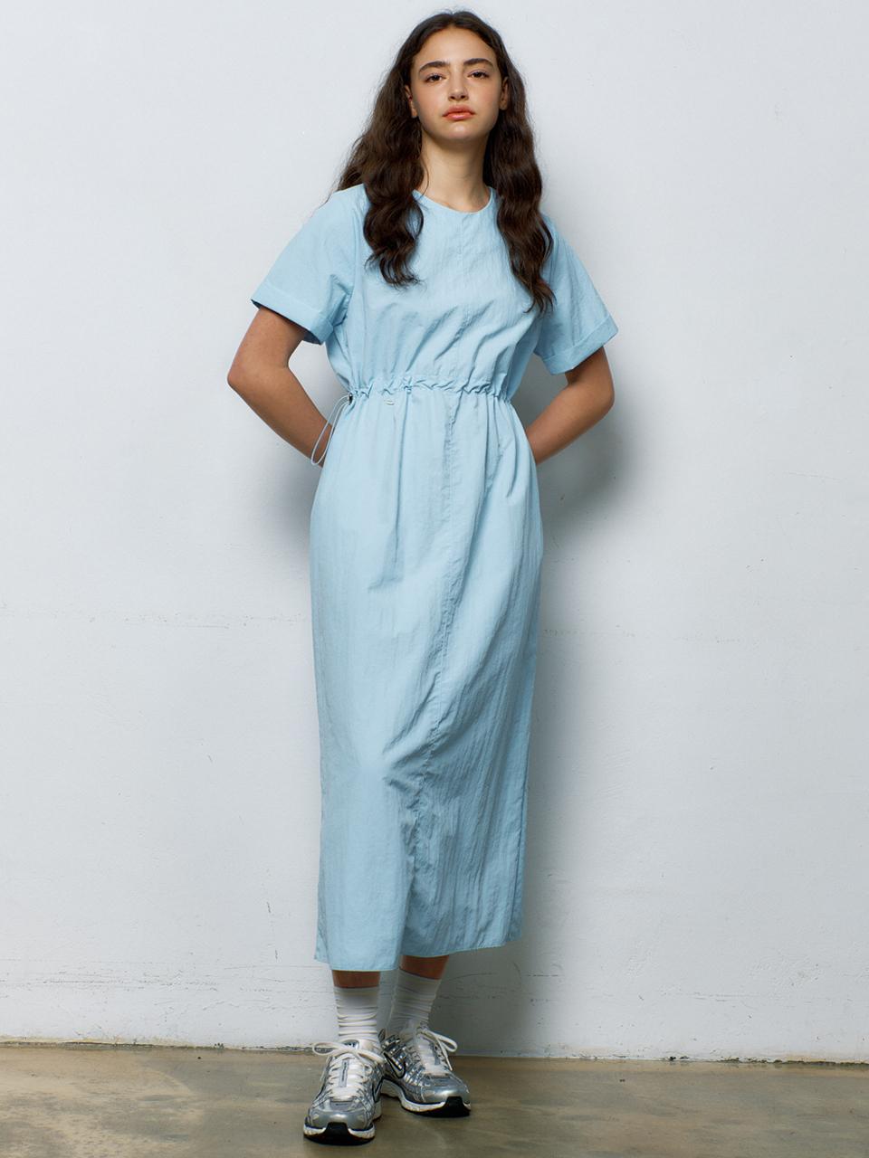 MANAVIS7 Seren Short-Sleeve One-Piece [Sky]