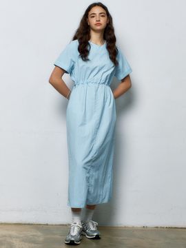 MANAVIS7 Seren Short-Sleeve One-Piece [Sky]