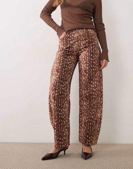 Mango Mango barrel jean in deer print-Brown
