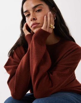 Mango Mango round neck fine knit sweater in burgundy-Red
