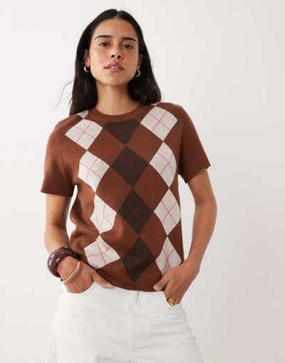 Mango Mango short sleeve knit top in brown and cream argyle print