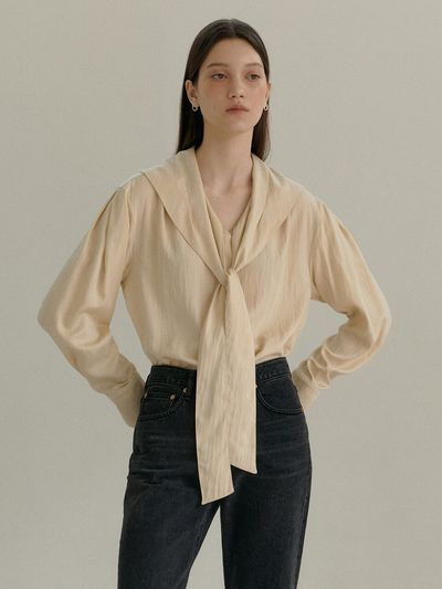 MANNON SIA Scarf Tie Collar Blouse