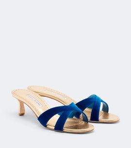 Manolo Blahnik Manolo Blahnik Callydramu velvet mules