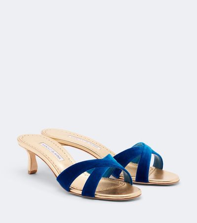 Manolo Blahnik Manolo Blahnik Callydramu velvet mules