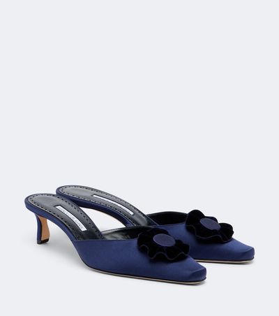 Manolo Blahnik Manolo Blahnik Caulon floral-appliqué silk satin mules