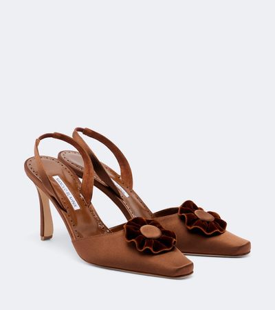 Manolo Blahnik Manolo Blahnik Caulosli satin slingback pumps