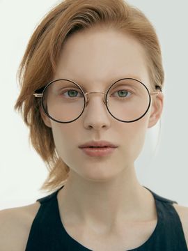 MANOMOS Sally