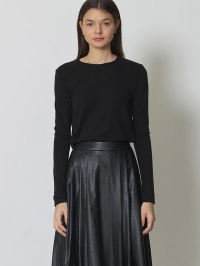 manuelle et guillaume Wool jersey sleek neck top black