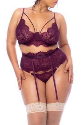 Mapale Mapale Eyelash Lace Underwire Bra, Thong & Garter Belt Set