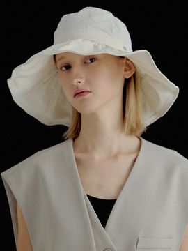 Marchen Sandy Wide Bucket Hat