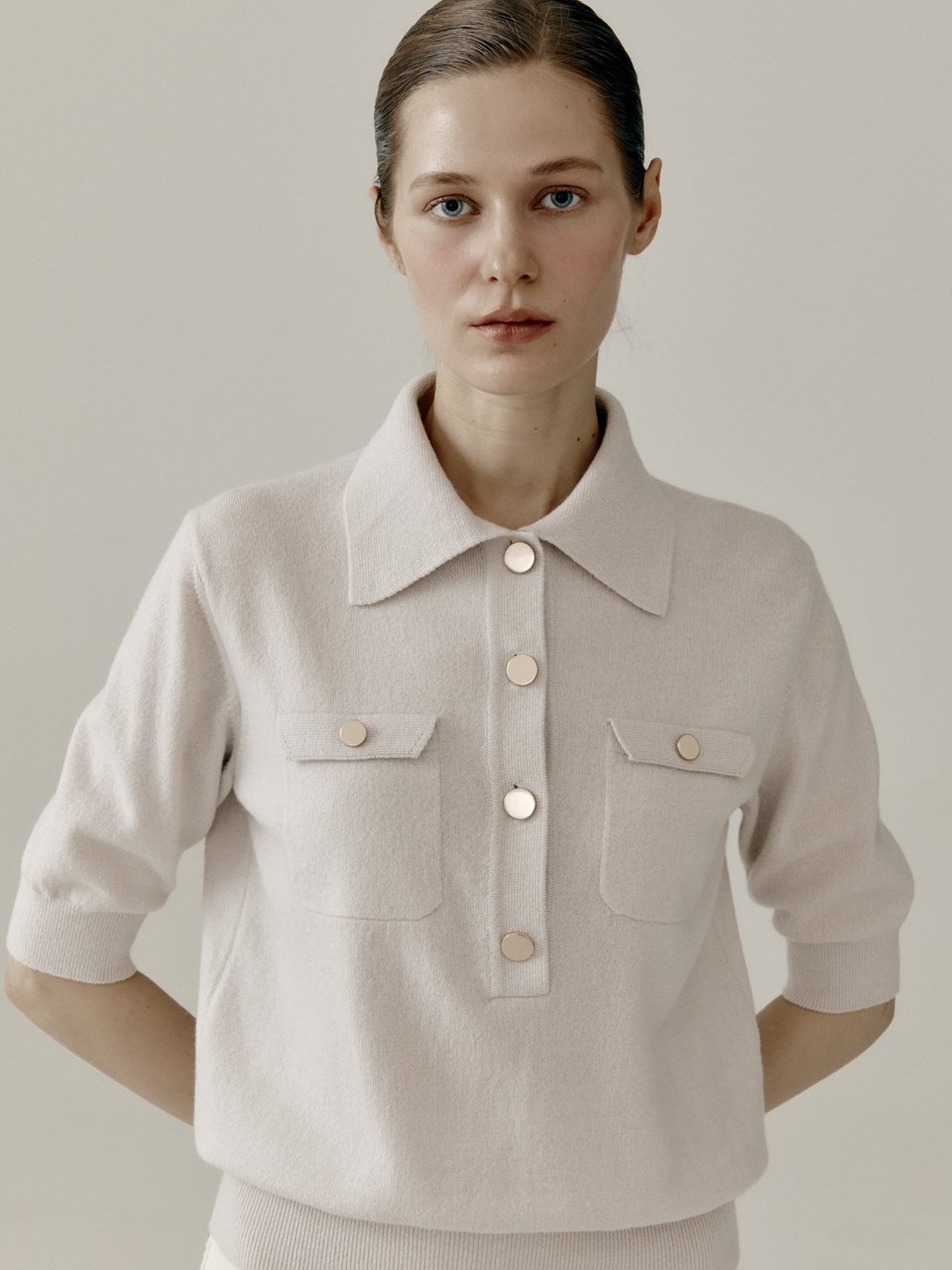 Mare di mari Front Pocket Collar Knit Top - Beige