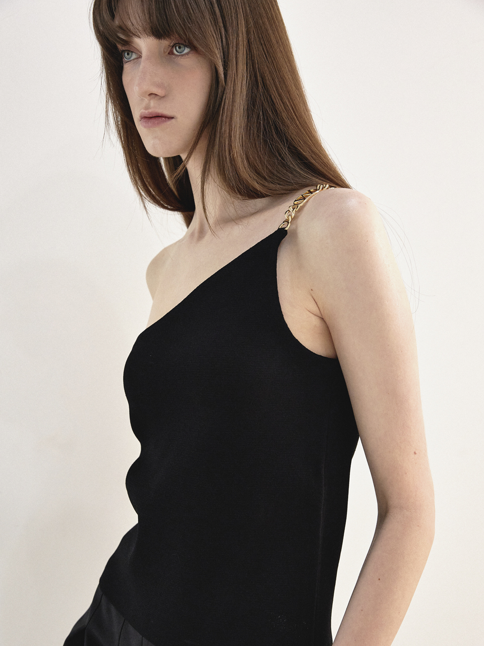 Mare di mari Gold Chain One Shoulder Top - Black