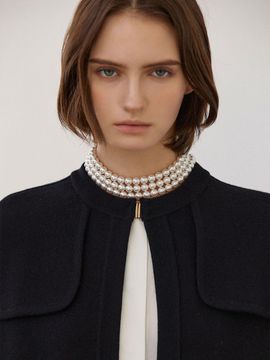 Mare di mari Three-Strand Lustrous Classic Pearl Necklace [Beige]