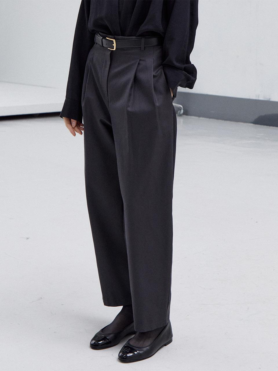 MAROYH Pintuck Volume Pants (Charcoal)