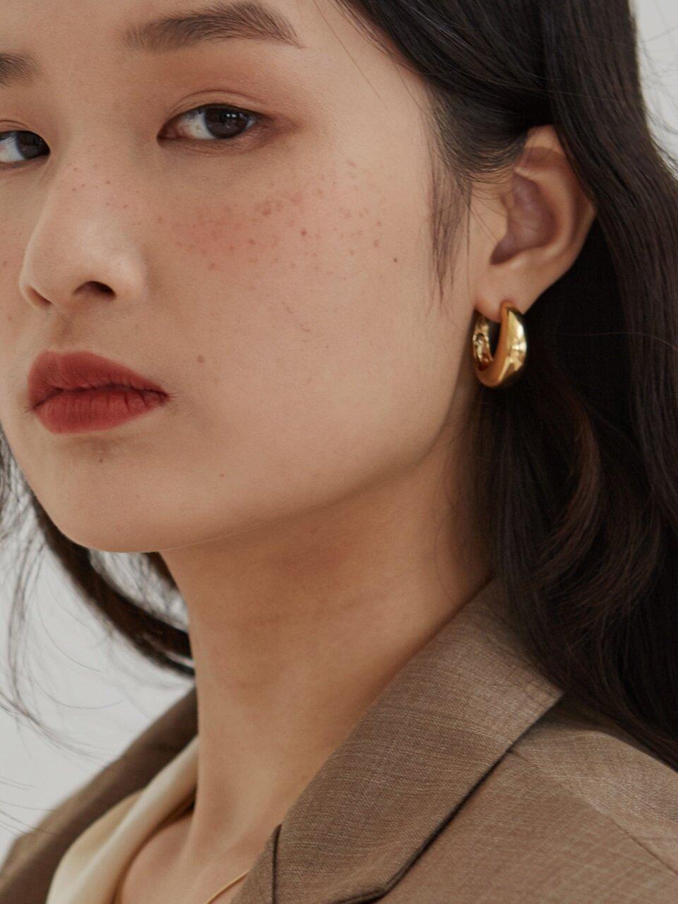 MARSBOM Chunky Circle Gold Earring
