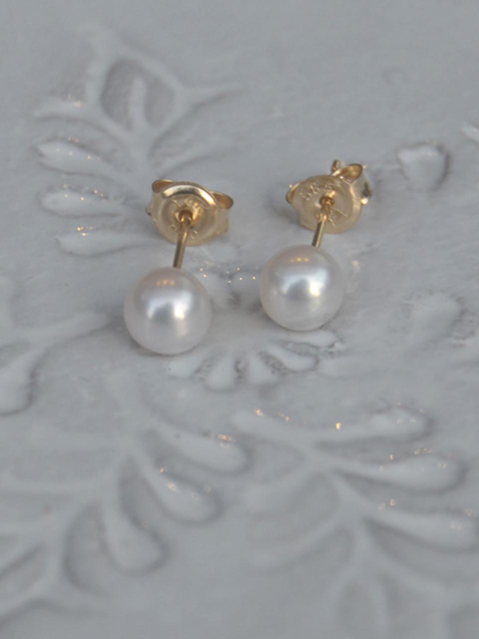 martha in the garret adonia.r 6 Earring