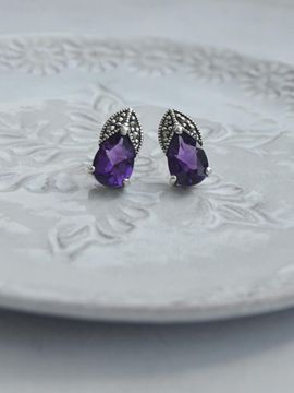 martha in the garret Harace. amethyst Earring