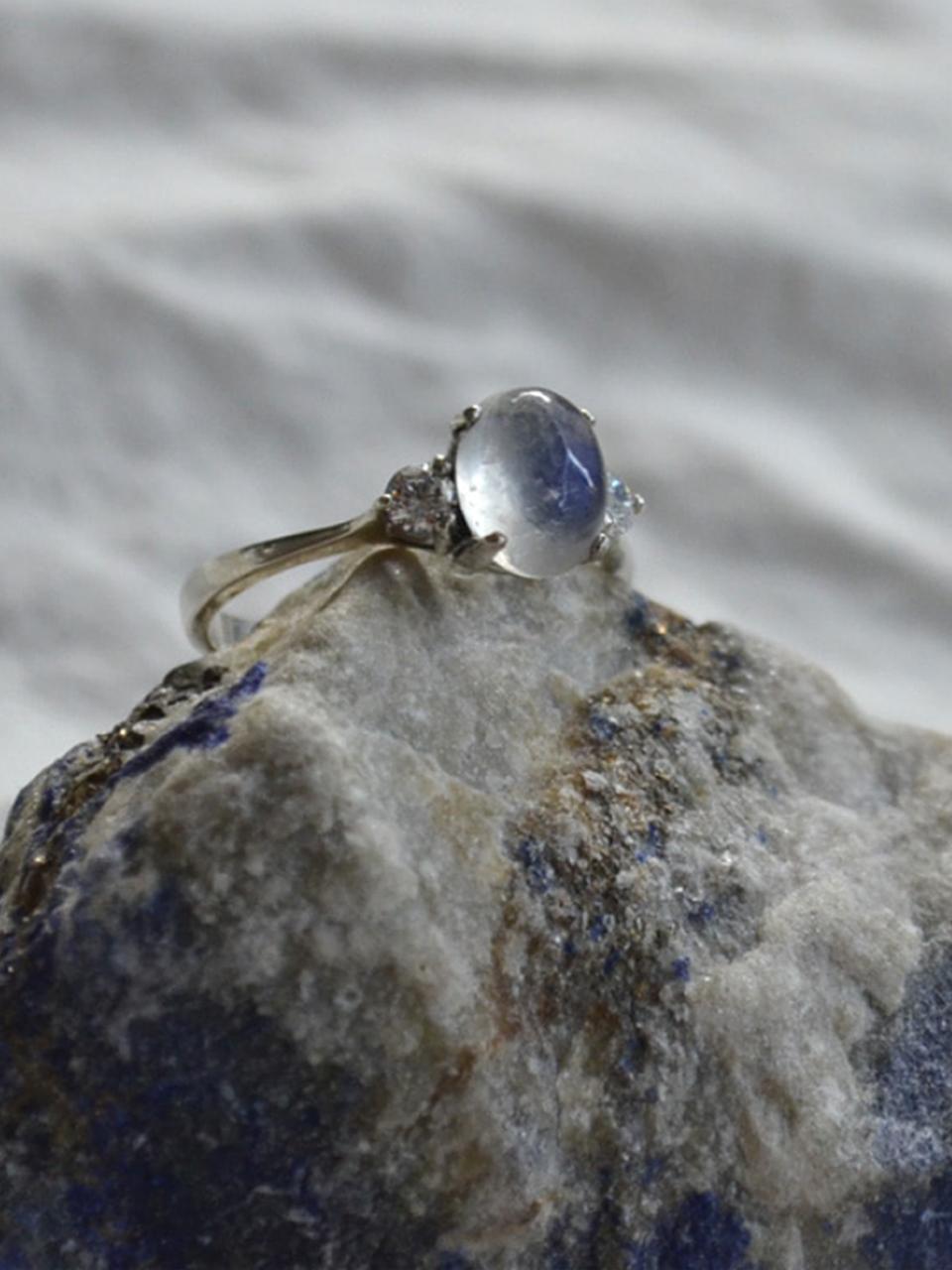 martha in the garret juliavi ii Ring