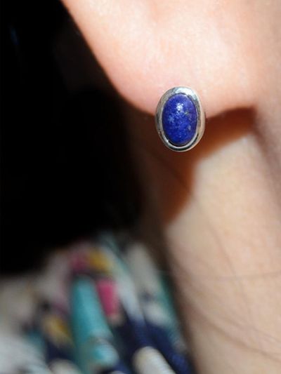 martha in the garret lorente.lapis lazuli Earring