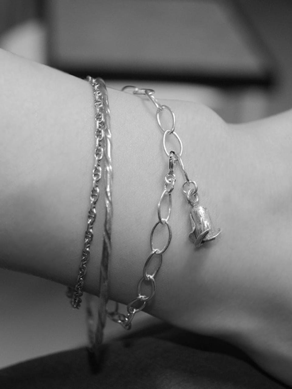 martha in the garret Lorraine loose. tulipiere Bracelet