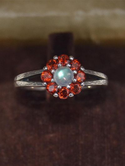 martha in the garret moebe.garnet Ring