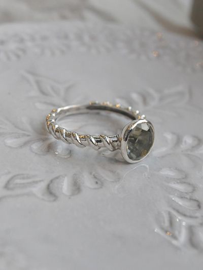 martha in the garret Natural AAA Grade Twisted Band Ring [Green]