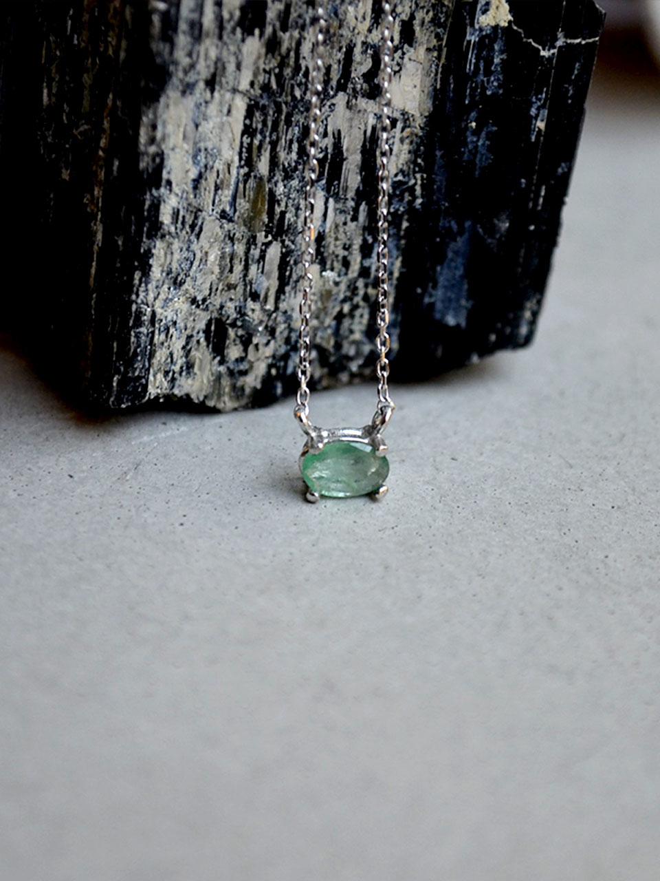 martha in the garret Sterling Silver Beige Gold Plated Emerald Necklace (641)