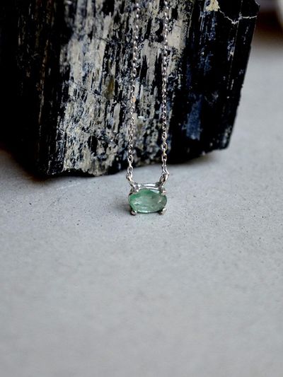 martha in the garret Sterling Silver Beige Gold Plated Emerald Necklace (641)