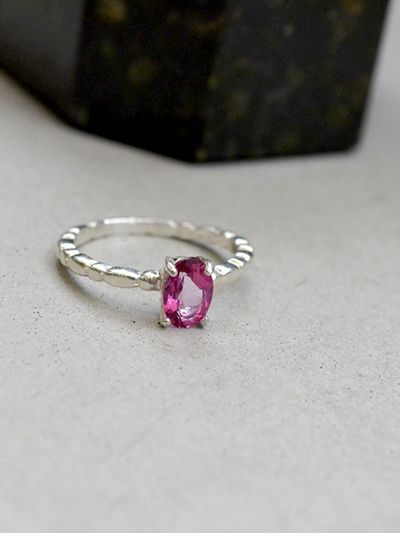 martha in the garret Sterling Silver Natural Pink Topaz Ring [Pink]